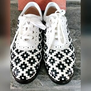 NIB Aerogreen women's golf shoes